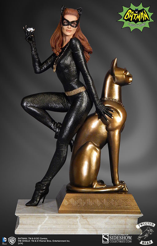 Catwoman Maquette Diorama based on the Batman 1966 TV Series by Tweeterhead and DC Comics
