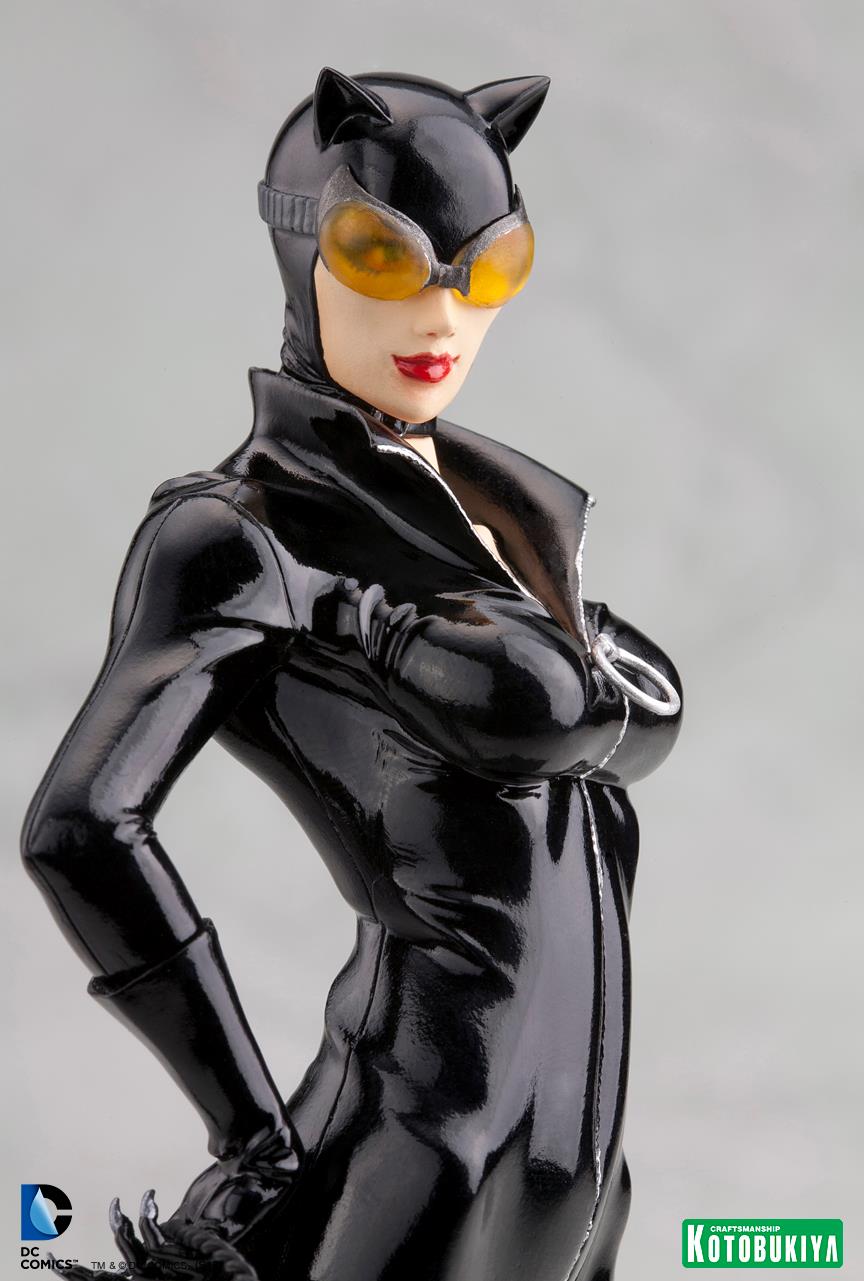 Catwoman DC Comics New 52 ArtFX+ Statue from Kotobukiya