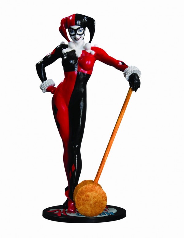 Cover Girls of the DC Universe: Harley Quinn Statue by Adam Hughes