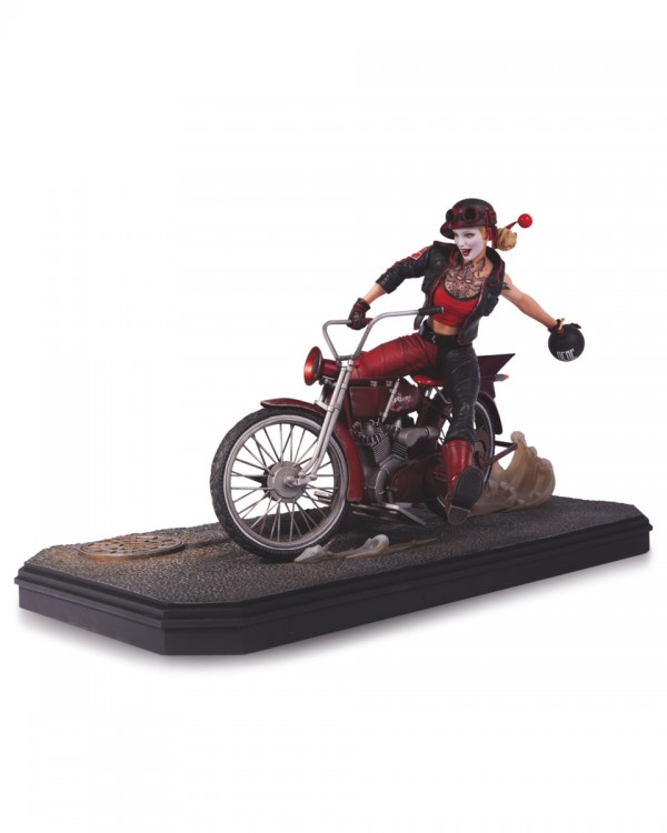 Gotham City Garage Harley Quinn Statue from DC Collectibles
