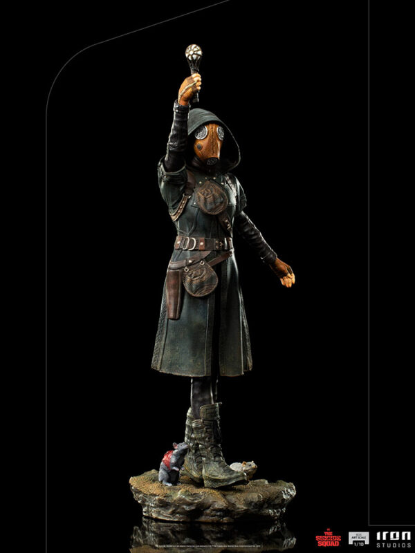 Ratcatcher II BDS Art Scale 1:10 Statue from DC Comics and Iron Studios. A detailed collectible statue of a character dressed as a plague doctor with a raised scepter, standing on a rocky base.