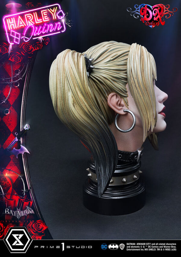 Harley Quinn Deluxe Batman Arkham City Statue Deluxe Version 1:3 Scale Statue from DC Comics and Prime 1 Studio. Profile view of a highly detailed Harley Quinn collectible figure with styled hair and themed backdrop.