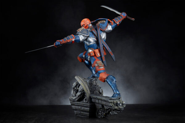 DC Comics Deathstroke Premium Format™ Figure from Sideshow Collectibles