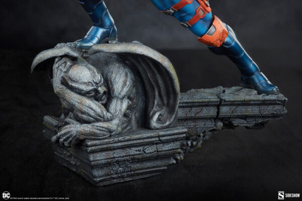 DC Comics Deathstroke Premium Format™ Figure from Sideshow Collectibles