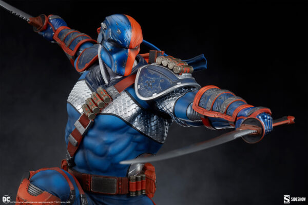 DC Comics Deathstroke Premium Format™ Figure from Sideshow Collectibles