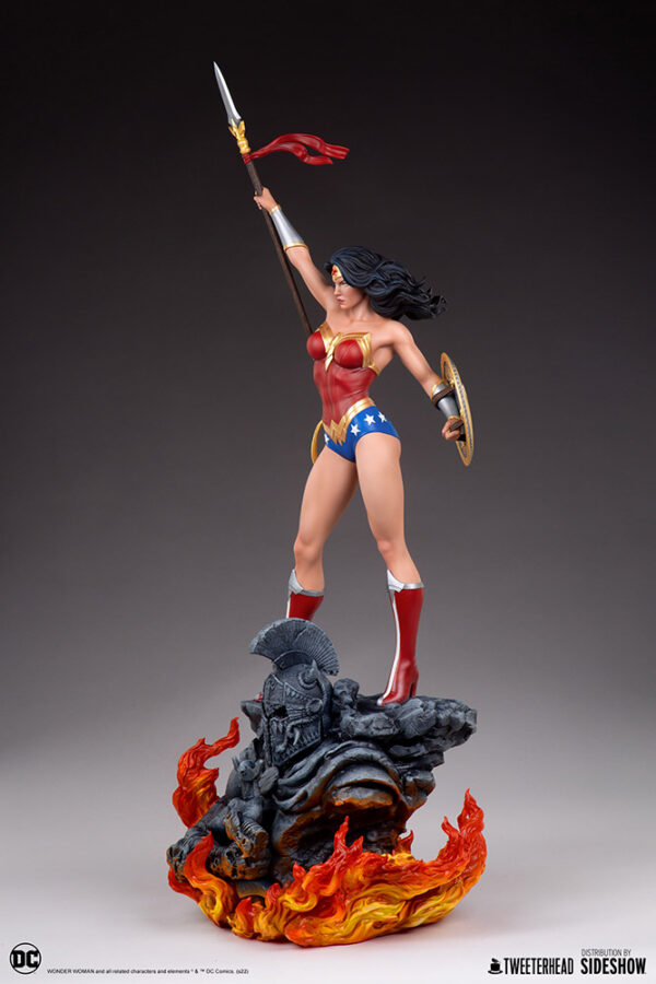 DC Comics Wonder Woman Quarter Scale Collector Edition Maquette from Tweeterhead (2022)