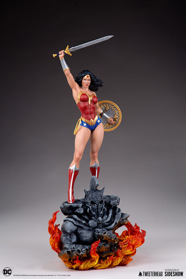 DC Comics Wonder Woman Quarter Scale Collector Edition Maquette from Tweeterhead (2022)