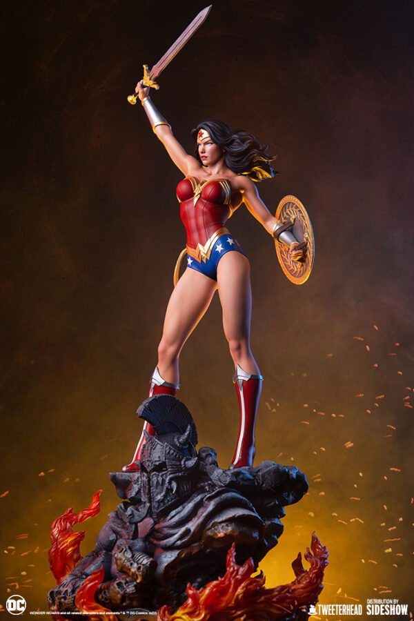 DC Comics Wonder Woman Quarter Scale Collector Edition Maquette from Tweeterhead (2022)