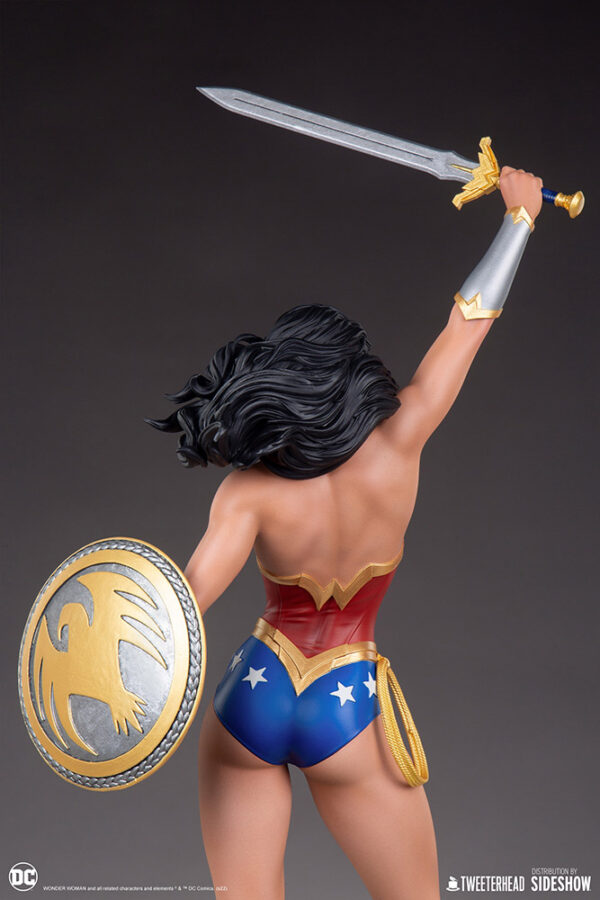 DC Comics Wonder Woman Quarter Scale Collector Edition Maquette from Tweeterhead (2022)