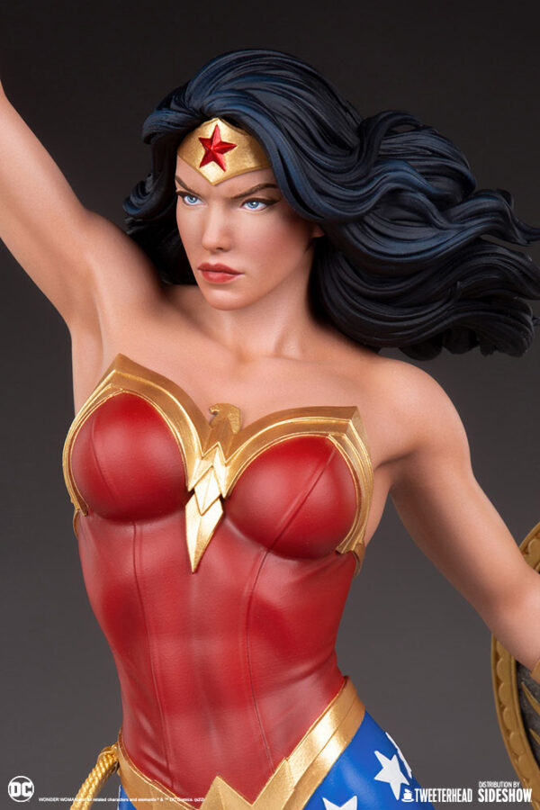 DC Comics Wonder Woman Quarter Scale Collector Edition Maquette from Tweeterhead (2022)