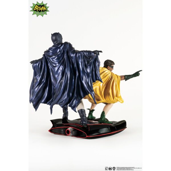 Batman 1966 Classic TV Series Batman and Robin 1:8 Scale Statue