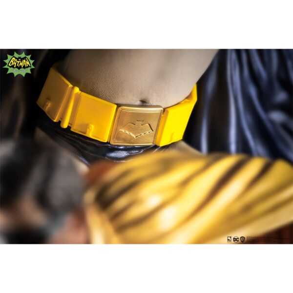 Batman 1966 Classic TV Series Batman and Robin 1:8 Scale Statue