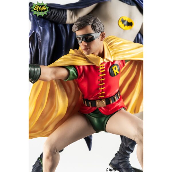 Batman 1966 Classic TV Series Batman and Robin 1:8 Scale Statue