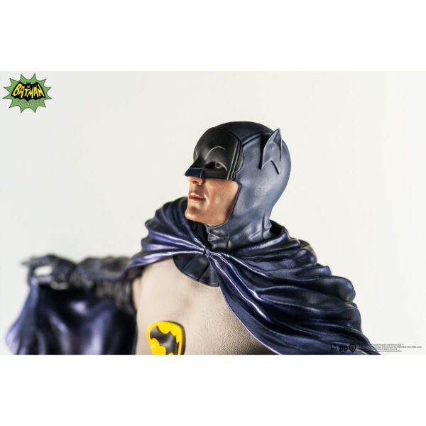 Batman 1966 Classic TV Series Batman and Robin 1:8 Scale Statue