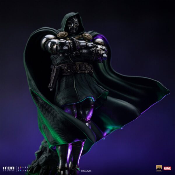 Doctor Doom Infinity Gauntlet Battle Diorama Series 1/10 Deluxe Art Scale Limited Edition Statue
