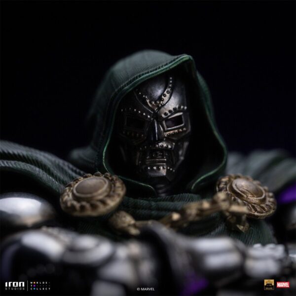 Doctor Doom Infinity Gauntlet Battle Diorama Series 1/10 Deluxe Art Scale Limited Edition Statue
