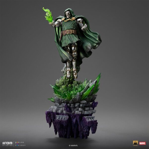 Doctor Doom Infinity Gauntlet Battle Diorama Series 1/10 Deluxe Art Scale Limited Edition Statue