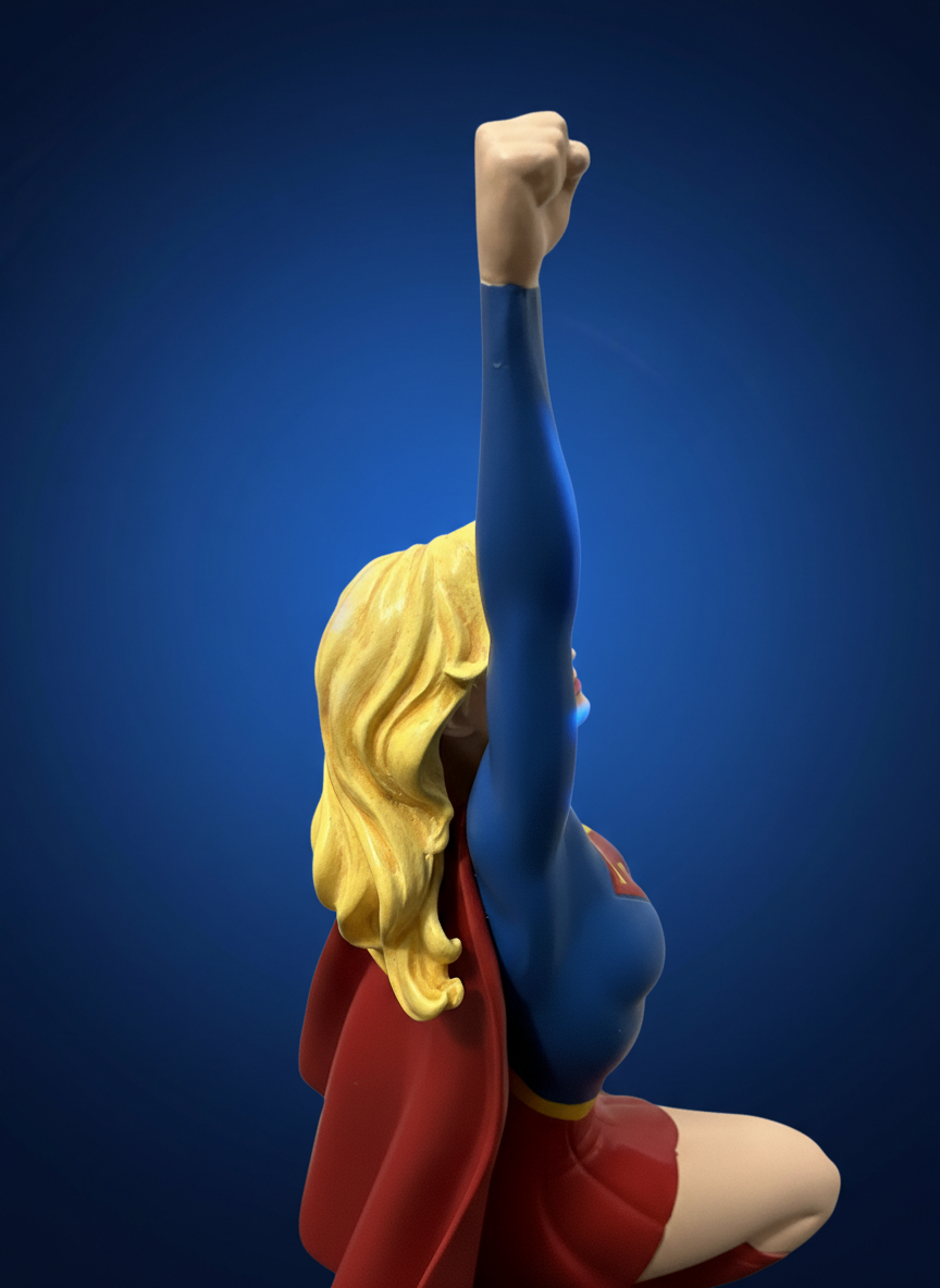Cover Girls of DC Universe Supergirl Statue from DC Direct, Adam Hughes design, 2011