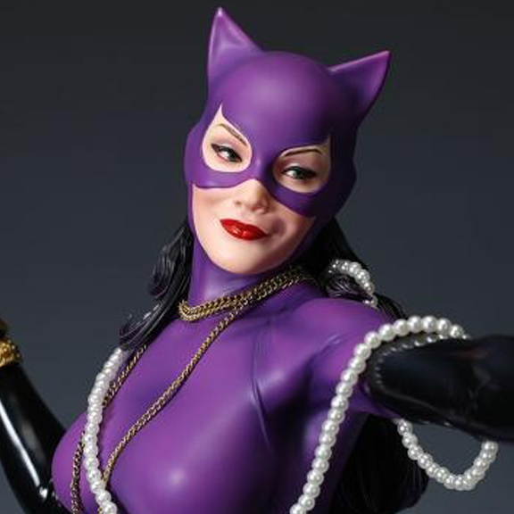 Catwoman Justice League Classic 1:4 Scale Premium Collectibles Statue